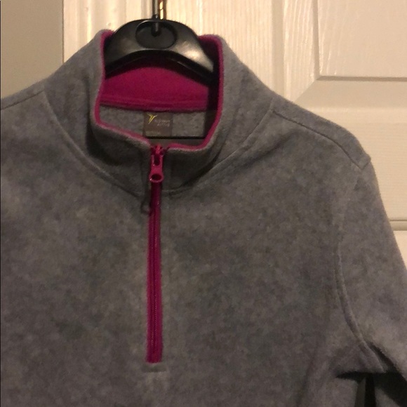 Fleece pullover - Picture 2 of 3